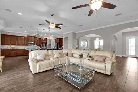 House in BELLALAGO in Kissimmee, Florida 5 bedrooms, 504.27 sq.m. № 1564150 - photo 14