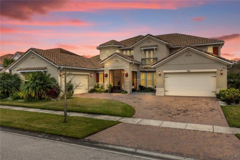 House in BELLALAGO in Kissimmee, Florida 5 bedrooms, 504.27 sq.m. № 1564150 - photo 1