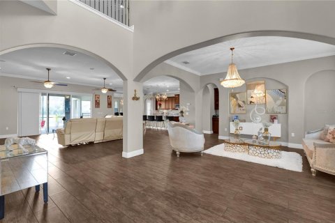 House in BELLALAGO in Kissimmee, Florida 5 bedrooms, 504.27 sq.m. № 1564150 - photo 10