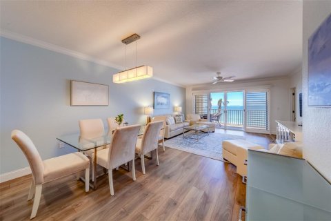 Condo in North Redington Beach, Florida, 3 bedrooms  № 1647745 - photo 15