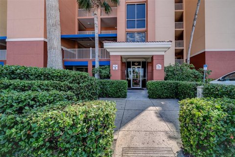 Condo in North Redington Beach, Florida, 3 bedrooms  № 1647745 - photo 4