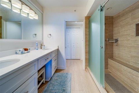 Condo in North Redington Beach, Florida, 3 bedrooms  № 1647745 - photo 27