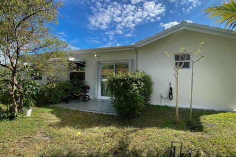 Casa en venta en Margate, Florida, 2 dormitorios, 117.99 m2 № 1725860 - foto 30