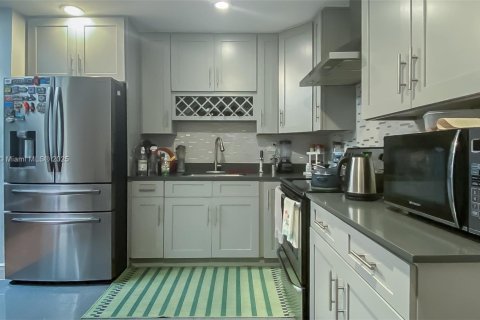 Casa en venta en Margate, Florida, 2 dormitorios, 117.99 m2 № 1725860 - foto 9