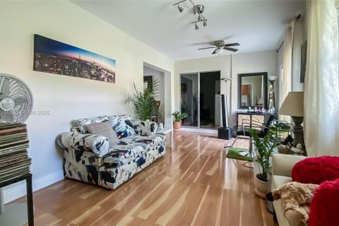 Casa en venta en Margate, Florida, 2 dormitorios, 117.99 m2 № 1725860 - foto 15