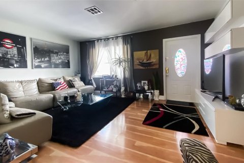 Casa en venta en Margate, Florida, 2 dormitorios, 117.99 m2 № 1725860 - foto 7