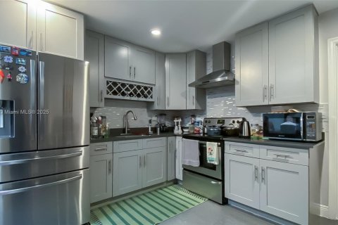 Casa en venta en Margate, Florida, 2 dormitorios, 117.99 m2 № 1725860 - foto 8