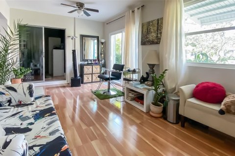 Casa en venta en Margate, Florida, 2 dormitorios, 117.99 m2 № 1725860 - foto 16