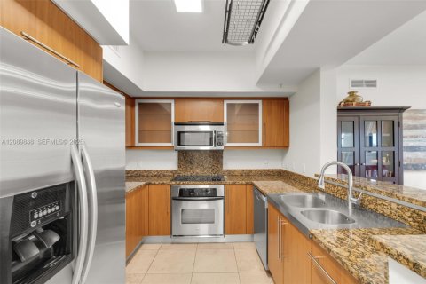 Copropriété à vendre à Coral Gables, Floride: 2 chambres, 100.71 m2 № 2370007 - photo 11