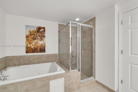 Copropriété à vendre à Coral Gables, Floride: 2 chambres, 100.71 m2 № 2370007 - photo 18