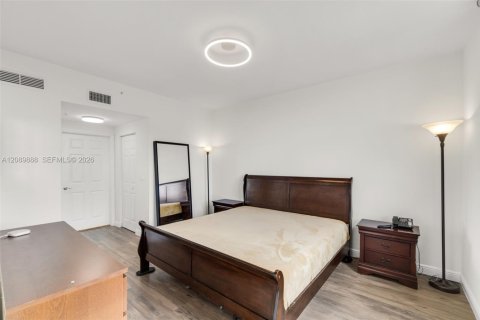 Copropriété à vendre à Coral Gables, Floride: 2 chambres, 100.71 m2 № 2370007 - photo 16