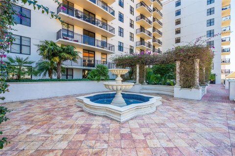 Copropriété à vendre à Coral Gables, Floride: 2 chambres, 100.71 m2 № 2370007 - photo 27