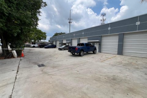 Immobilier commercial à Miramar, Floride № 1209123