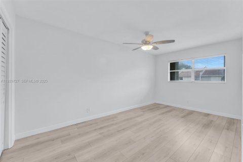 Touwnhouse à louer à Fort Lauderdale, Floride: 3 chambres, 140.1 m2 № 1989817 - photo 15