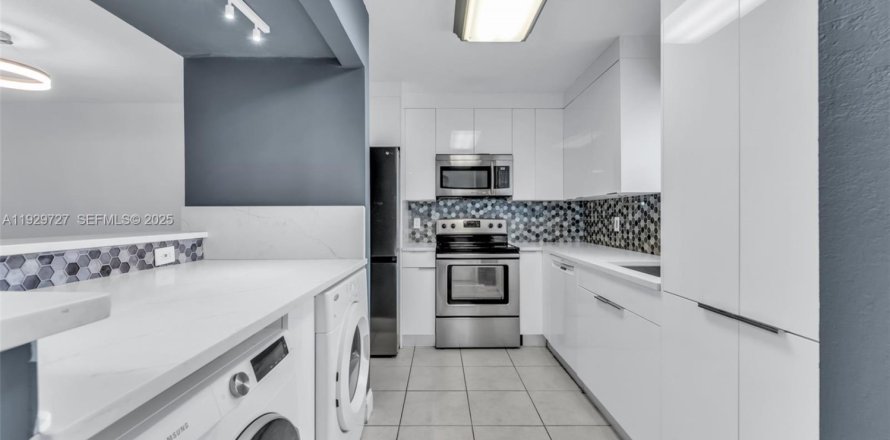 Touwnhouse à Fort Lauderdale, Floride 3 chambres, 140.1 m2 № 1989817