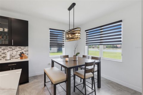Casa en venta en Seffner, Florida, 5 dormitorios, 303.6 m2 № 2202354 - foto 16