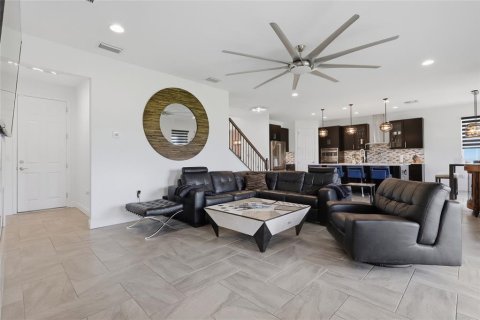Casa en venta en Seffner, Florida, 5 dormitorios, 303.6 m2 № 2202354 - foto 20