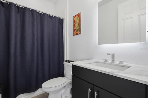 Casa en venta en Seffner, Florida, 5 dormitorios, 303.6 m2 № 2202354 - foto 22