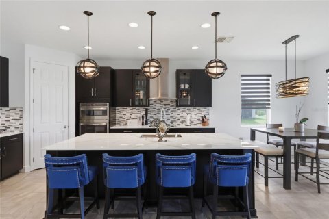 Casa en venta en Seffner, Florida, 5 dormitorios, 303.6 m2 № 2202354 - foto 13
