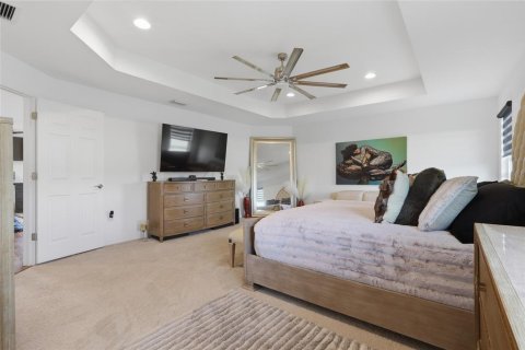 Casa en venta en Seffner, Florida, 5 dormitorios, 303.6 m2 № 2202354 - foto 29
