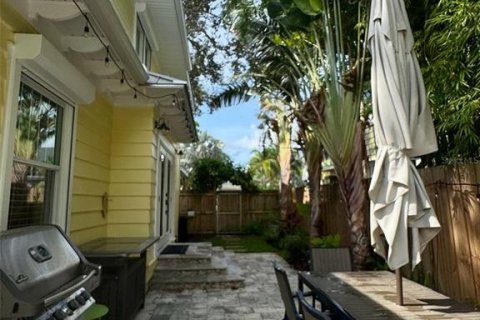Villa ou maison à louer à Saint Petersburg, Floride: 5 chambres, 290.04 m2 № 1848039 - photo 29