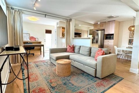 Villa ou maison à louer à Saint Petersburg, Floride: 5 chambres, 290.04 m2 № 1848039 - photo 30