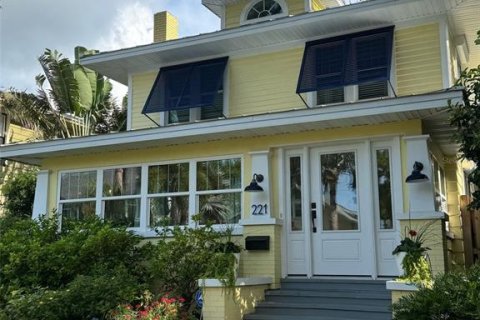 Villa ou maison à louer à Saint Petersburg, Floride: 5 chambres, 290.04 m2 № 1848039 - photo 27