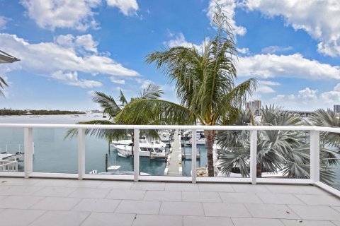 Condo in Palm Beach Shores, Florida, 2 bedrooms № 2088067 - photo 23