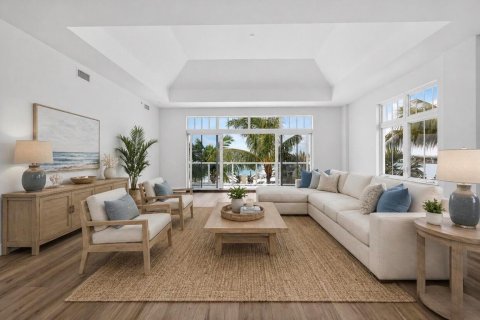 Condo in Palm Beach Shores, Florida, 2 bedrooms № 2088067 - photo 4