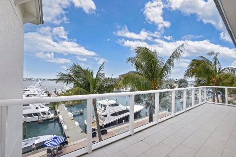 Condo in Palm Beach Shores, Florida, 2 bedrooms № 2088067 - photo 22