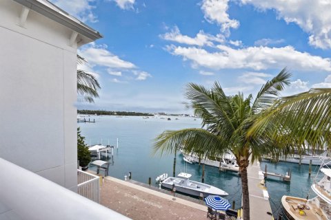 Condo in Palm Beach Shores, Florida, 2 bedrooms № 2088067 - photo 24