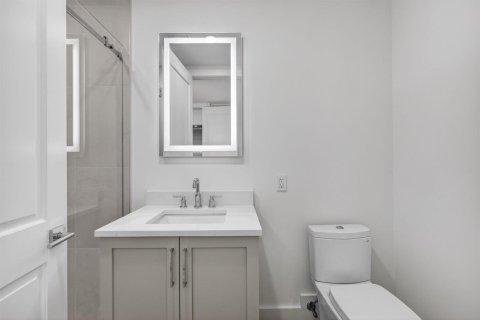 Condo in Palm Beach Shores, Florida, 2 bedrooms № 2088067 - photo 29