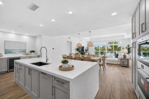 Condo in Palm Beach Shores, Florida, 2 bedrooms № 2088067