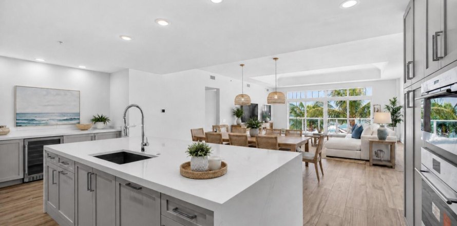 Condo in Palm Beach Shores, Florida, 2 bedrooms № 2088067