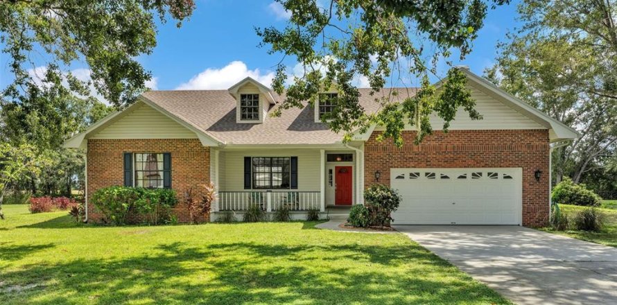 House in Plant City, Florida 3 bedrooms, 212.56 sq.m. № 1885269