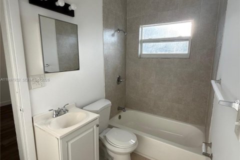 Снять в аренду виллу или дом в Майами, Флорида 3 спальни, 209.31м2, № 2063324 - фото 14