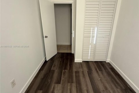 Снять в аренду виллу или дом в Майами, Флорида 3 спальни, 209.31м2, № 2063324 - фото 8