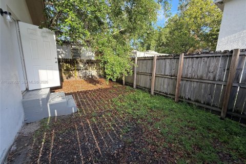 Снять в аренду виллу или дом в Майами, Флорида 3 спальни, 209.31м2, № 2063324 - фото 16