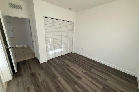 Снять в аренду виллу или дом в Майами, Флорида 3 спальни, 209.31м2, № 2063324 - фото 17