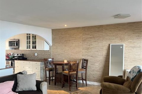 Adosado en venta en Dunedin, Florida, 3 dormitorios, 157.93 m2 № 1629838 - foto 8