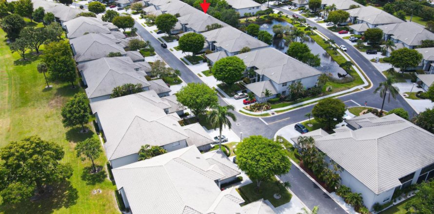 Кондоминиум с 2 спальнями в Бойнтон-Бич, Флорида № 1135018