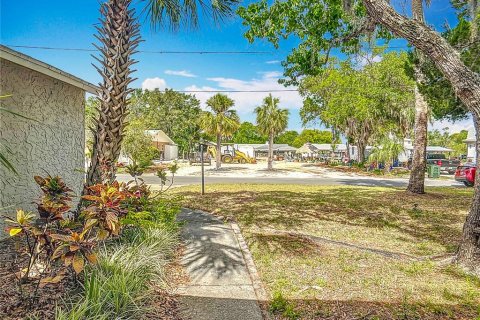 Casa en venta en Crystal River, Florida, 3 dormitorios, 170.75 m2 № 1673347 - foto 4