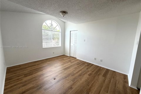 Condo in Miami, Florida, 3 bedrooms  № 2068750 - photo 24