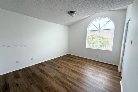 Condo in Miami, Florida, 3 bedrooms  № 2068750 - photo 23