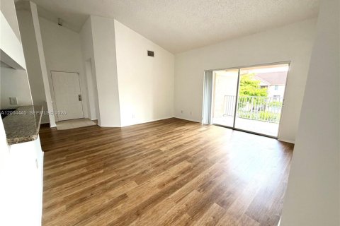 Condo in Miami, Florida, 3 bedrooms  № 2068750 - photo 6