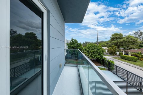 Condo in Miami, Florida, 3 bedrooms  № 1998421 - photo 30