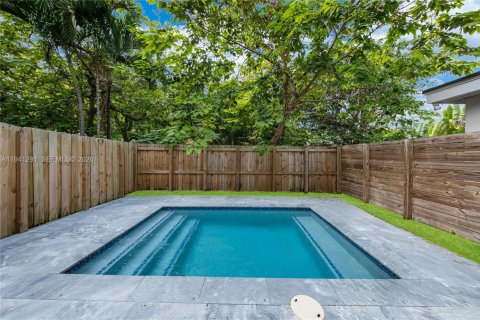 Condo in Miami, Florida, 3 bedrooms  № 1998421 - photo 15