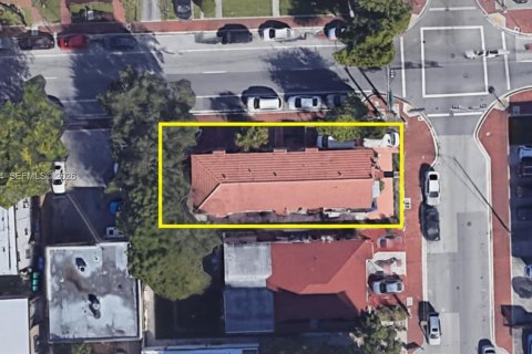 Commercial property in Miami, Florida № 2190461 - photo 10