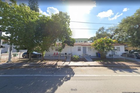 Commercial property in Miami, Florida № 2190461 - photo 6