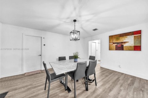 Villa ou maison à vendre à Fort Lauderdale, Floride: 4 chambres, 219.34 m2 № 2041736 - photo 15